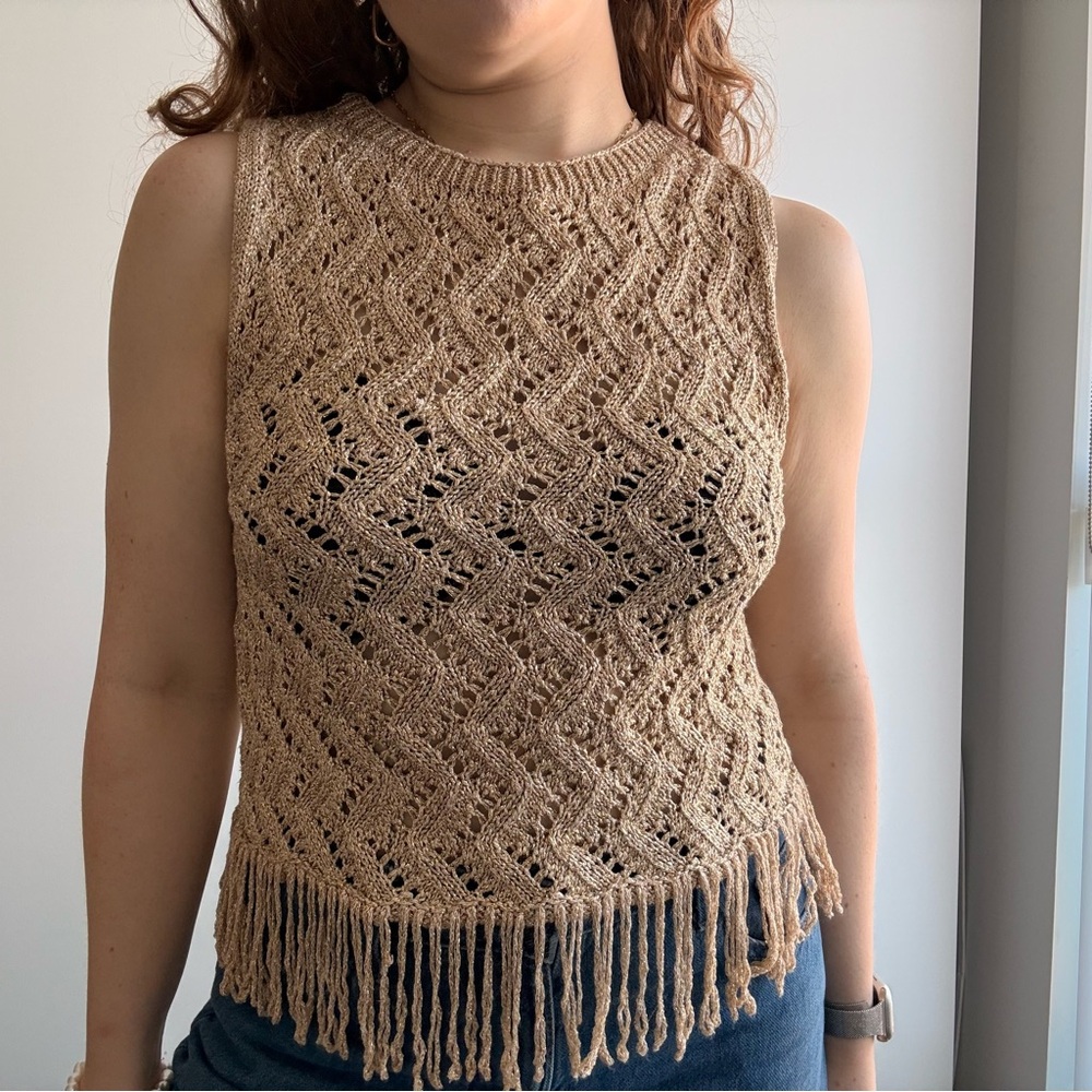 ✨ Zara Gold Knit Sweater vest ✨ - Picture 3 of 3